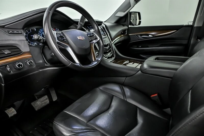 2020 Cadillac Escalade 4th Gen - Image 17 of 21