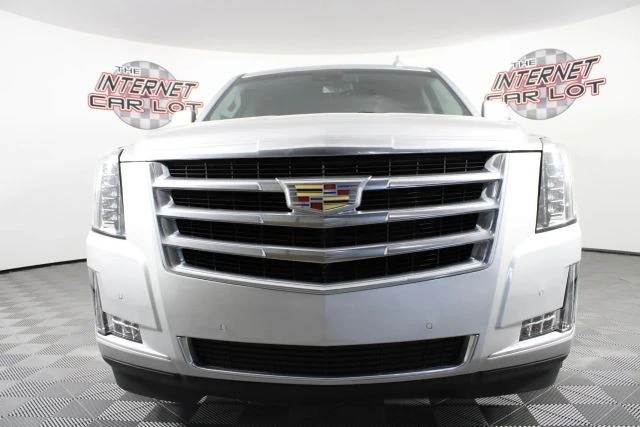 2020 Cadillac Escalade 4th Gen - Image 2 of 12