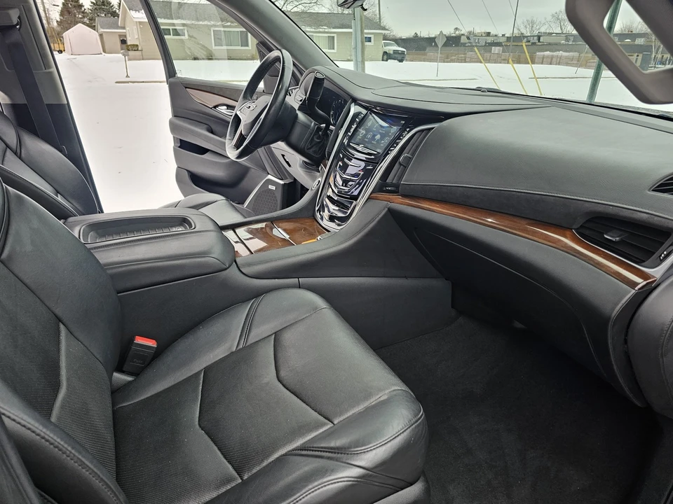 2020 Cadillac Escalade 4th Gen - Image 11 of 21