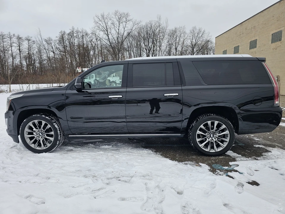 2020 Cadillac Escalade 4th Gen - Image 17 of 21