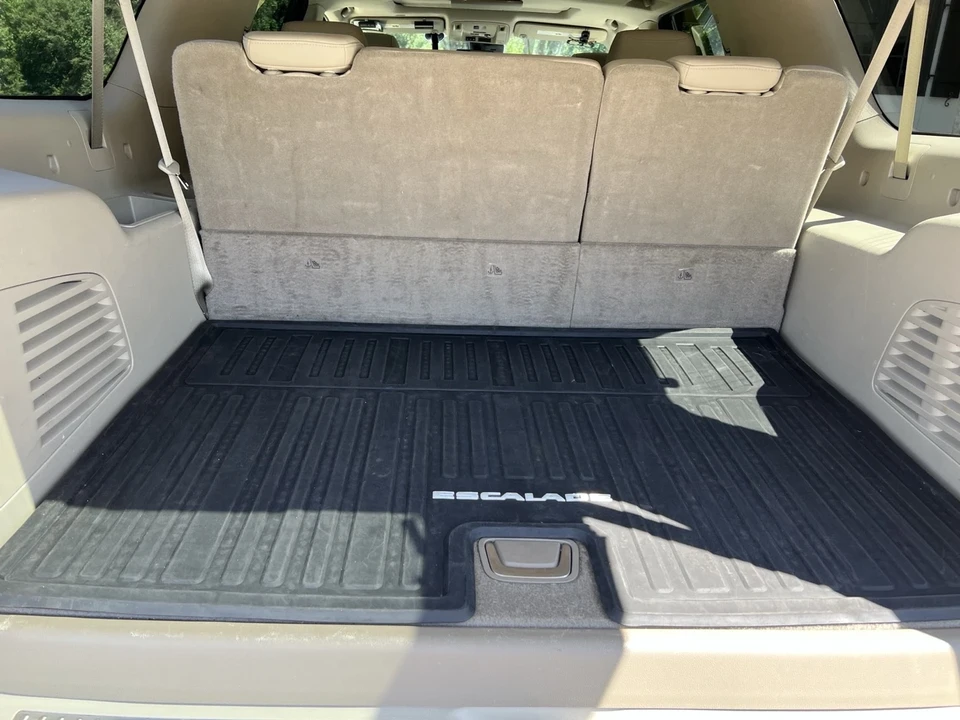 2020 Cadillac Escalade 4th Gen - Image 18 of 21