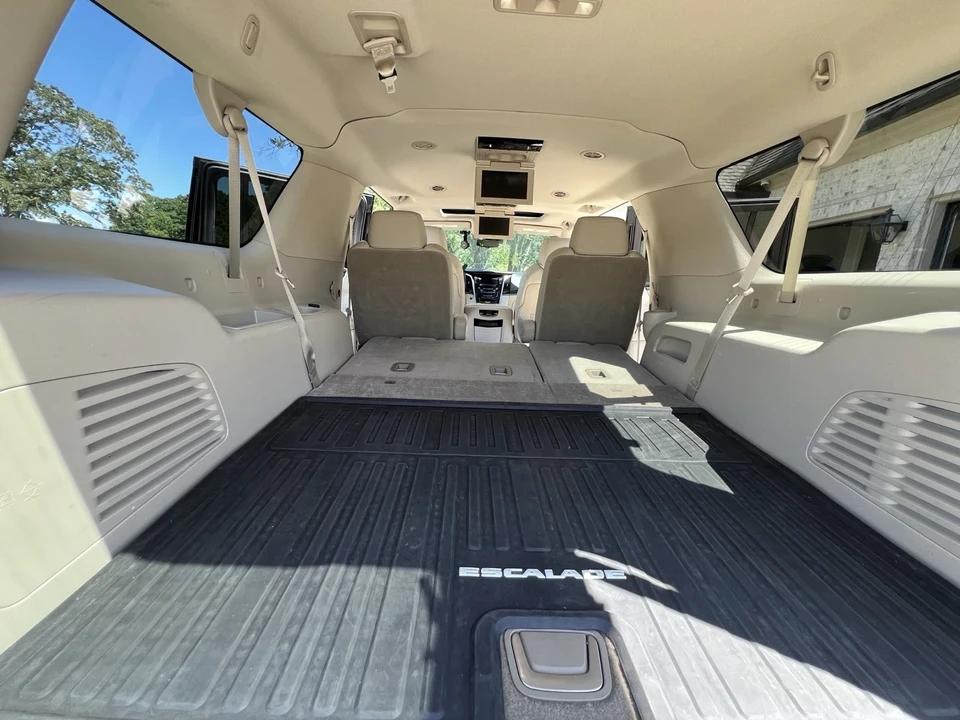 2020 Cadillac Escalade 4th Gen - Image 16 of 21
