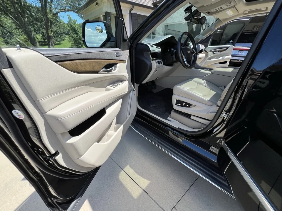 2020 Cadillac Escalade 4th Gen - Image 20 of 21