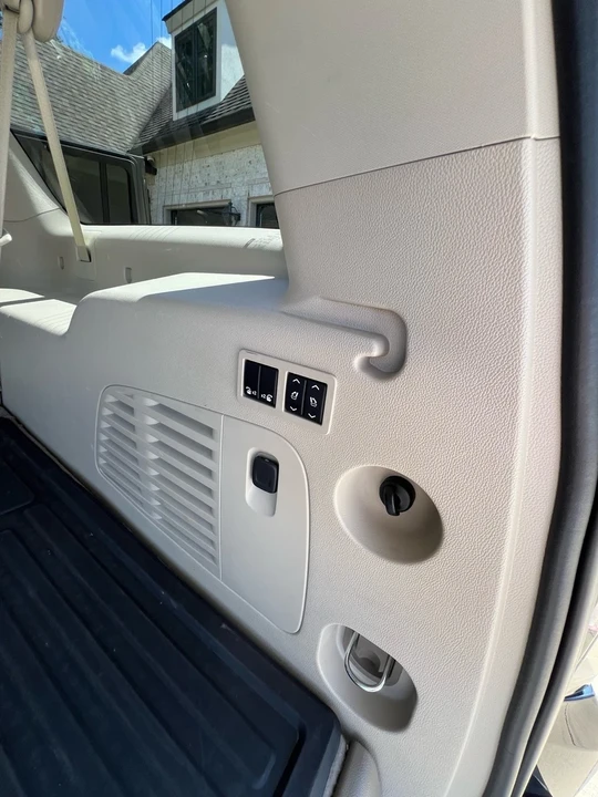 2020 Cadillac Escalade 4th Gen - Image 17 of 21