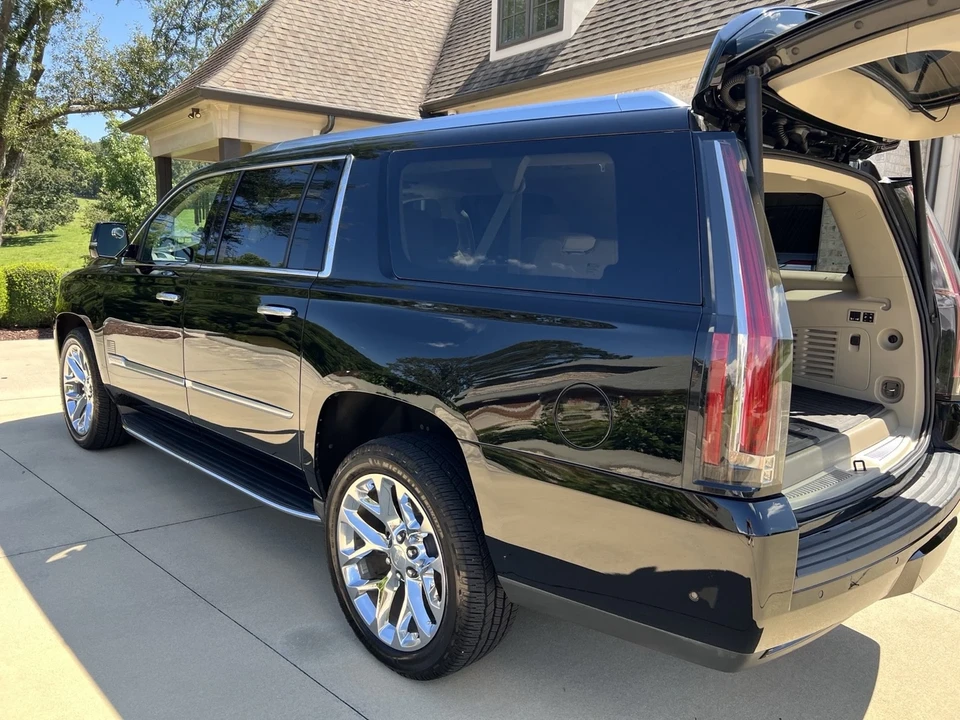 2020 Cadillac Escalade 4th Gen - Image 9 of 21