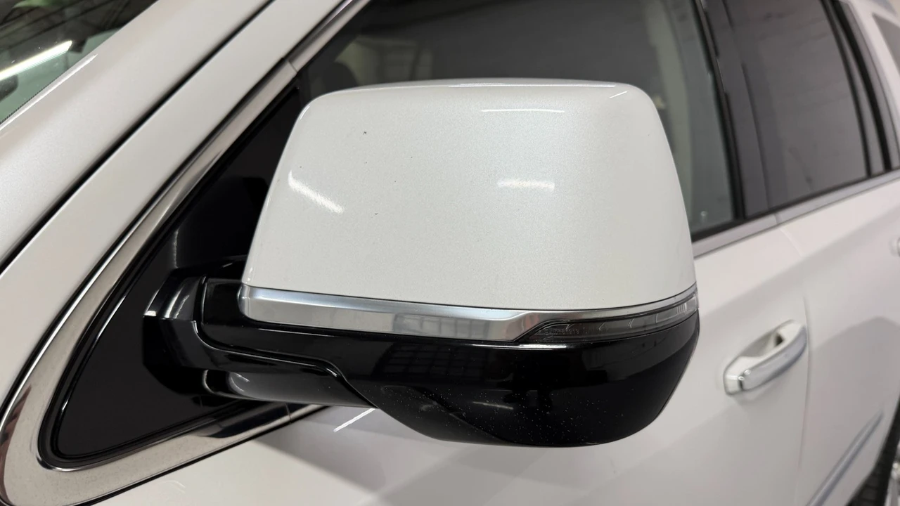 2020 Cadillac Escalade 4th Gen - Image 19 of 21