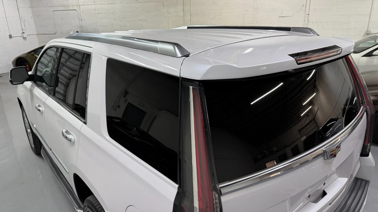 2020 Cadillac Escalade 4th Gen - Image 16 of 21