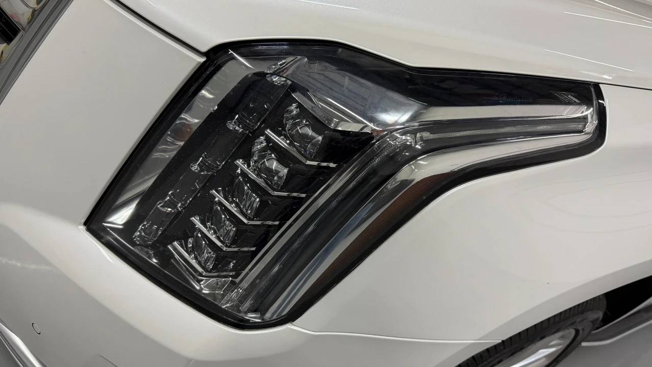 2020 Cadillac Escalade 4th Gen - Image 21 of 21
