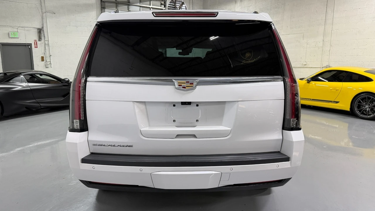 2020 Cadillac Escalade 4th Gen - Image 12 of 21