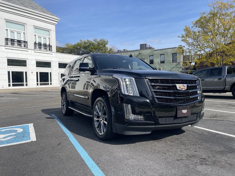 2020 Cadillac Escalade 4th Gen - Image 2 of 17