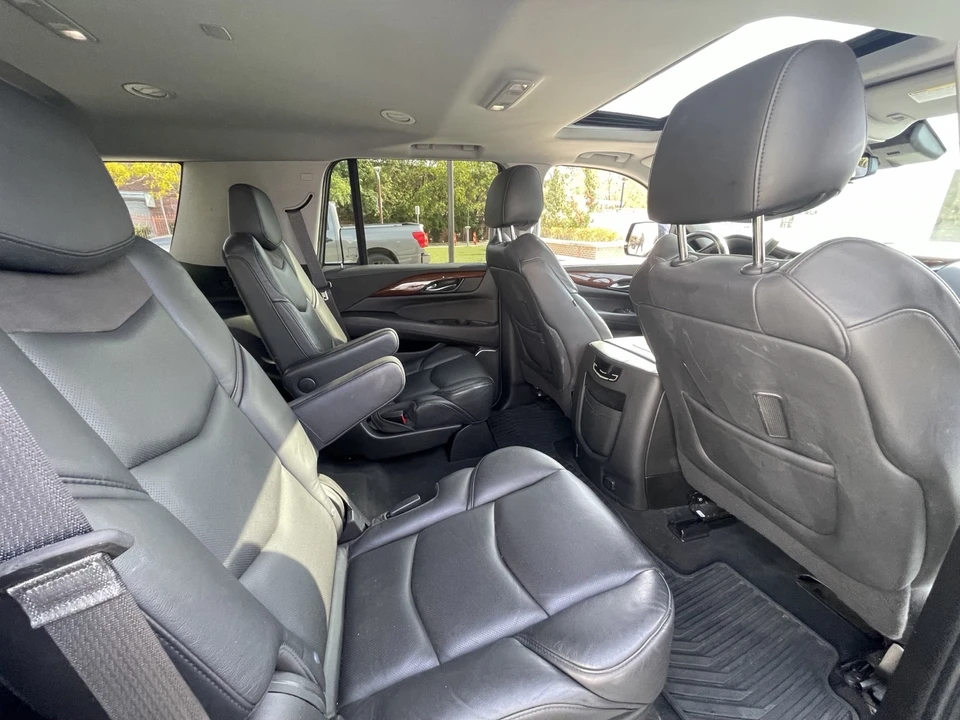 2020 Cadillac Escalade 4th Gen - Image 14 of 17