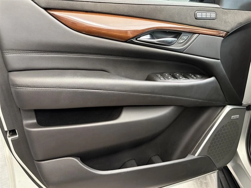 2020 Cadillac Escalade 4th Gen - Image 12 of 21