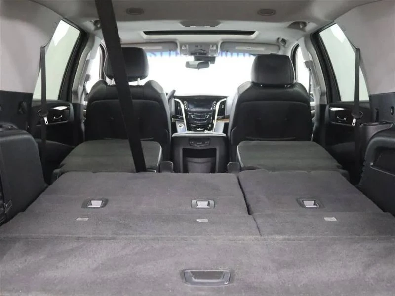 2020 Cadillac Escalade 4th Gen - Image 8 of 12