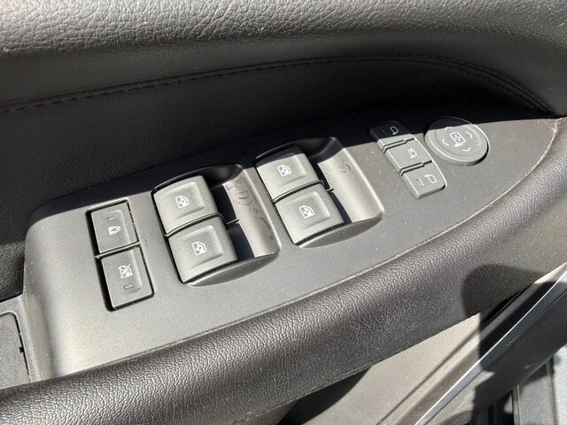 2020 Cadillac Escalade 4th Gen - Image 15 of 21