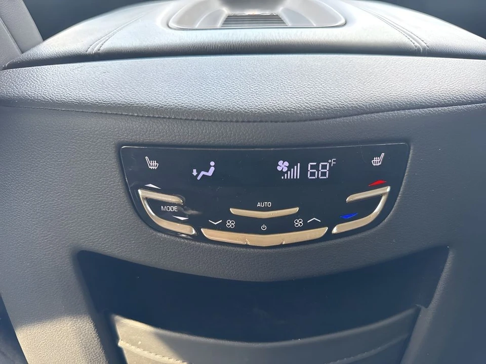 2020 Cadillac Escalade 4th Gen - Image 14 of 21
