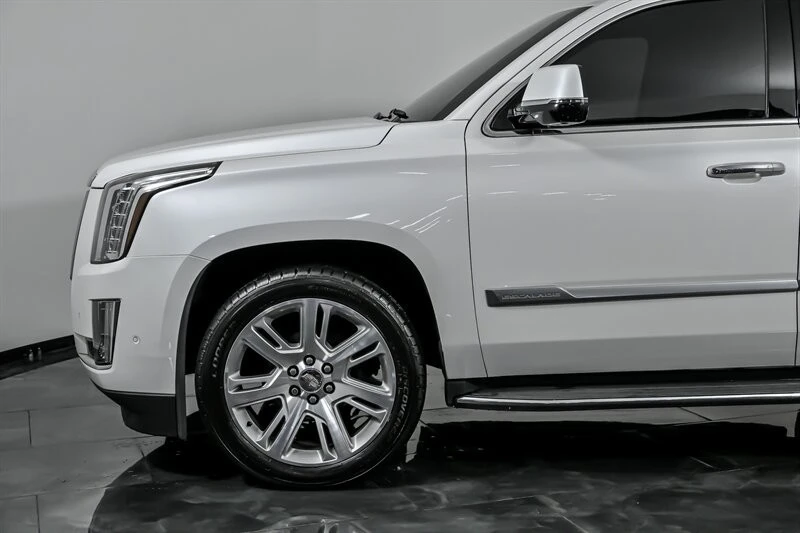 2020 Cadillac Escalade 4th Gen - Image 6 of 12