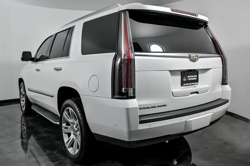 2020 Cadillac Escalade 4th Gen - Image 9 of 12