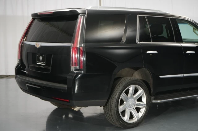 2020 Cadillac Escalade 4th Gen - Image 19 of 31
