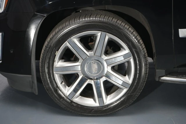 2020 Cadillac Escalade 4th Gen - Image 29 of 31