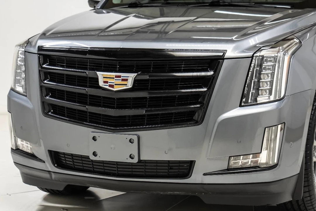 2020 Cadillac Escalade 4th Gen - Image 9 of 12