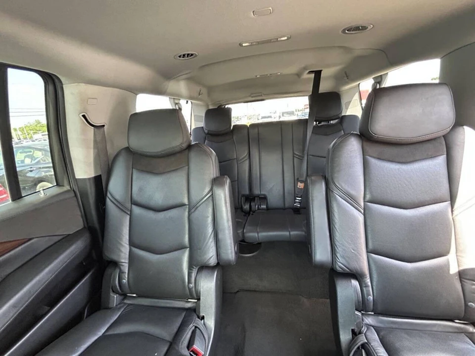 2020 Cadillac Escalade 4th Gen - Image 10 of 12