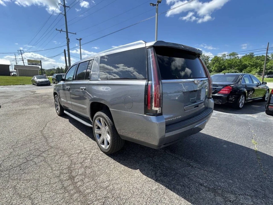 2020 Cadillac Escalade 4th Gen - Image 7 of 12