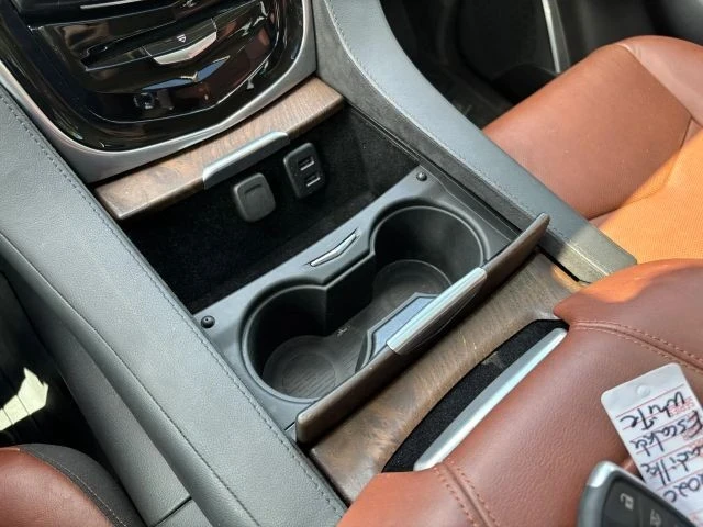 2020 Cadillac Escalade 4th Gen - Image 19 of 21