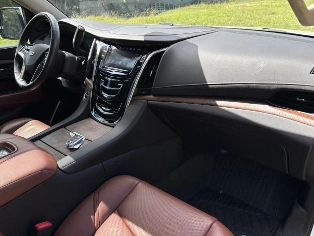 2020 Cadillac Escalade 4th Gen - Image 10 of 21
