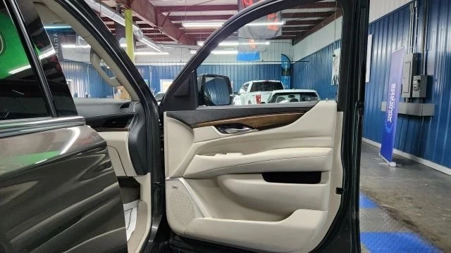 2020 Cadillac Escalade 4th Gen - Image 12 of 21