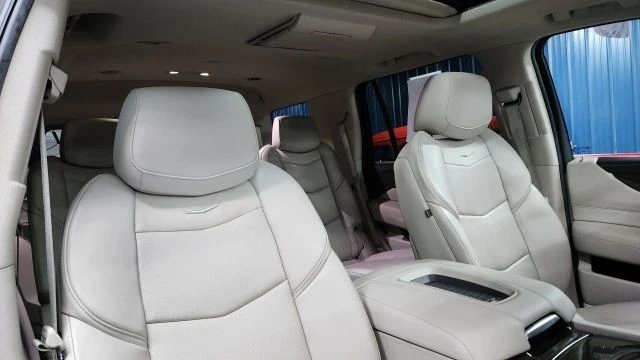 2020 Cadillac Escalade 4th Gen - Image 15 of 21