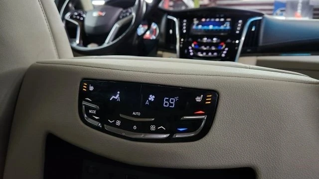 2020 Cadillac Escalade 4th Gen - Image 20 of 21