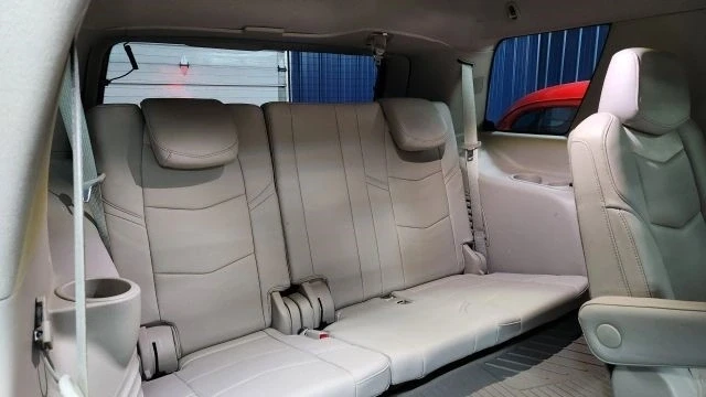 2020 Cadillac Escalade 4th Gen - Image 19 of 21