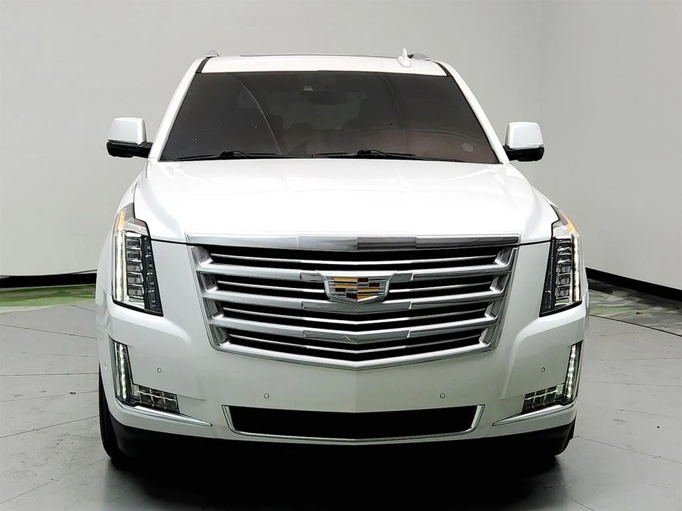 2020 Cadillac Escalade 4th Gen - Image 2 of 12