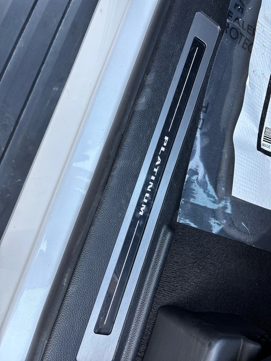 2020 Cadillac Escalade 4th Gen - Image 13 of 21