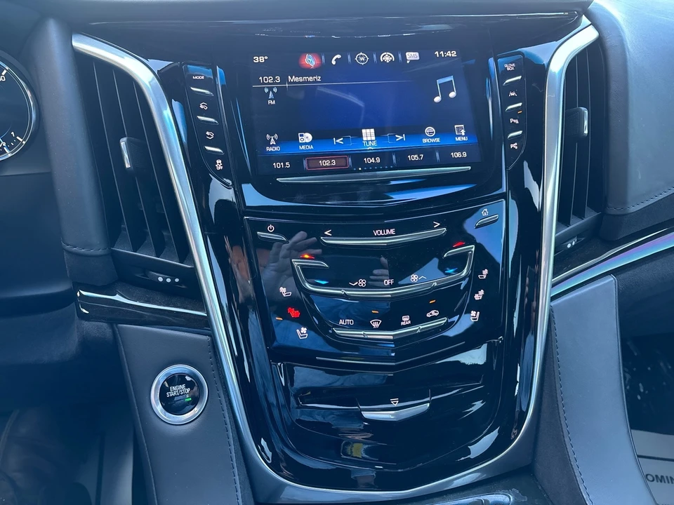2020 Cadillac Escalade 4th Gen - Image 19 of 21