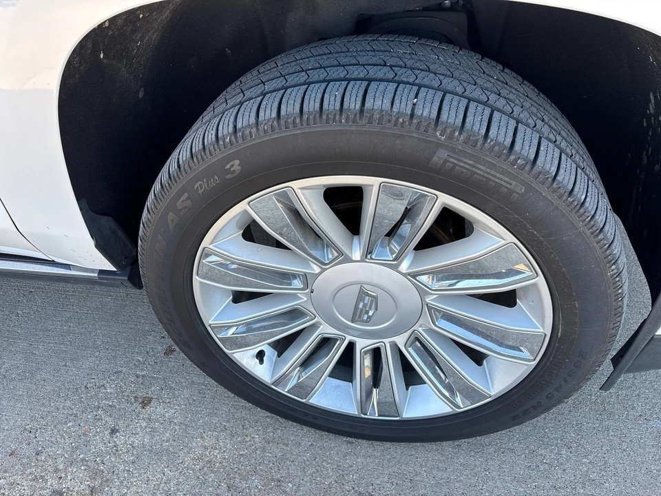 2020 Cadillac Escalade 4th Gen - Image 10 of 21