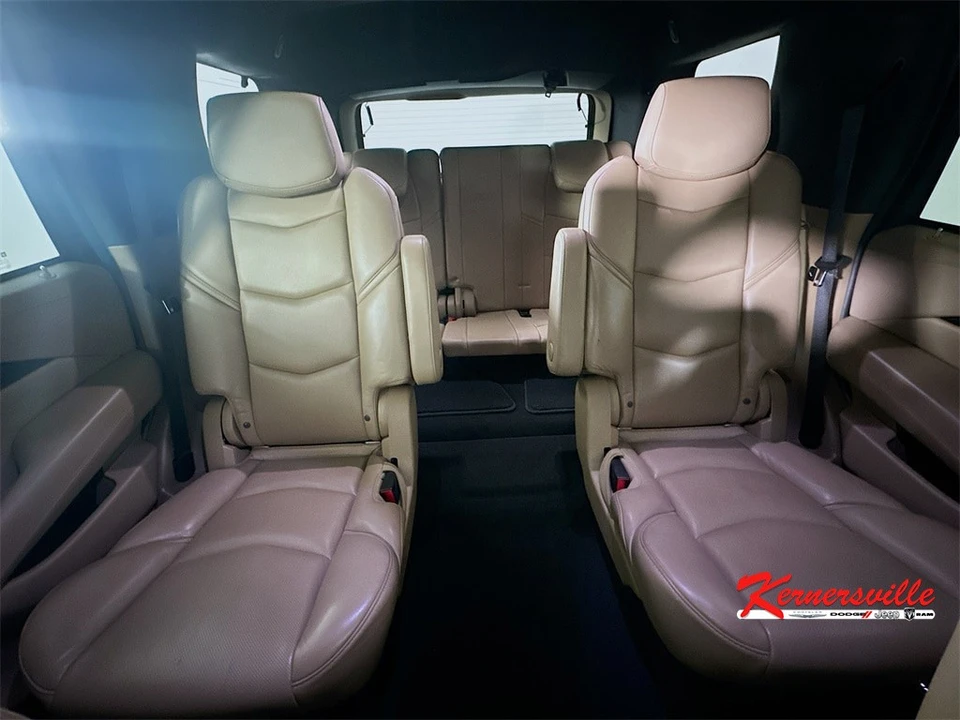 2020 Cadillac Escalade 4th Gen - Image 13 of 21