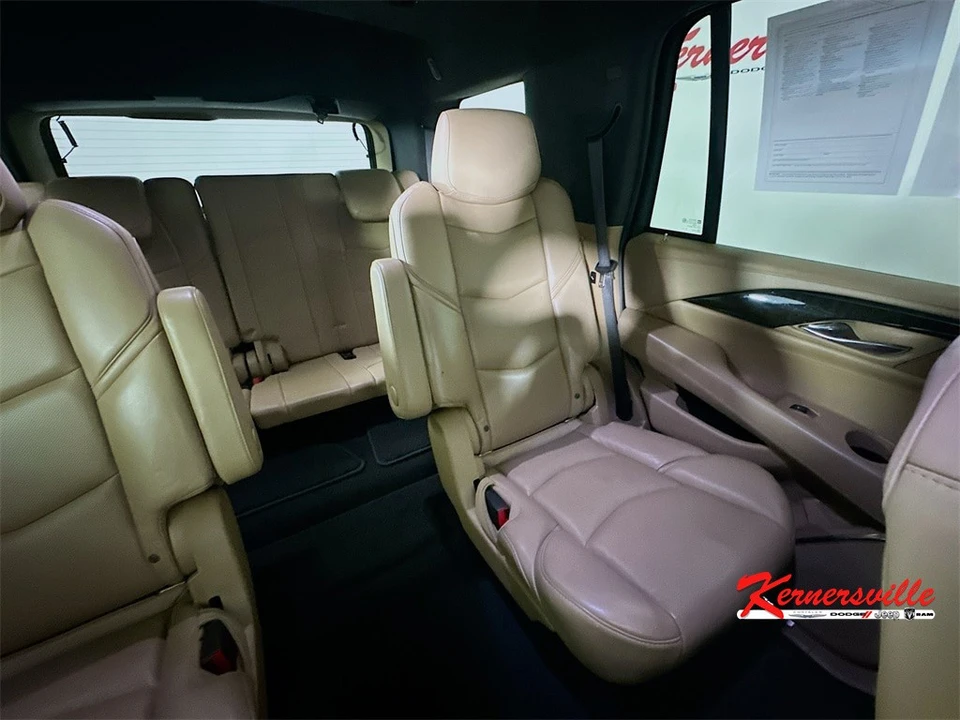 2020 Cadillac Escalade 4th Gen - Image 14 of 21