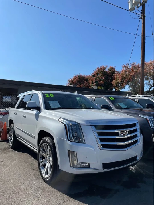 2020 Cadillac Escalade 4th Gen - Image 2 of 2