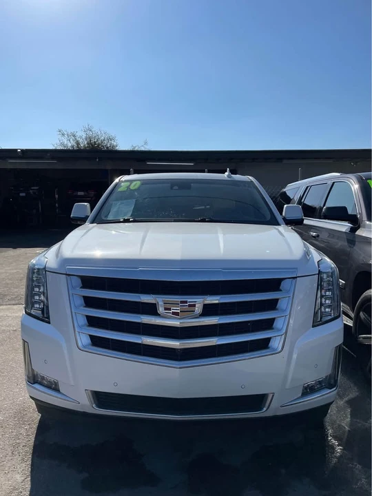 2020 Cadillac Escalade 4th Gen - Image 2 of 3