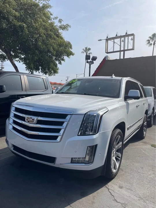 2020 Cadillac Escalade 4th Gen - Image 3 of 3