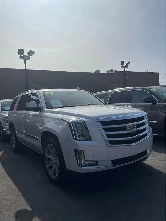 2020 Cadillac Escalade 4th Gen - Image 2 of 3