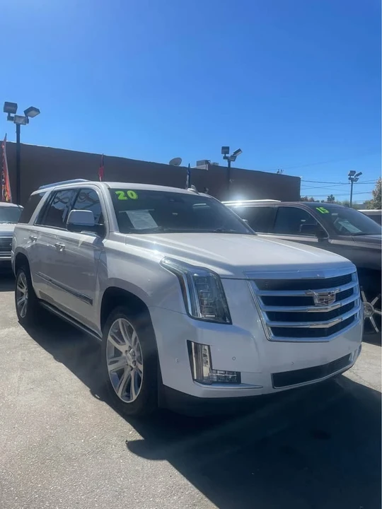 2020 Cadillac Escalade 4th Gen - Image 2 of 3