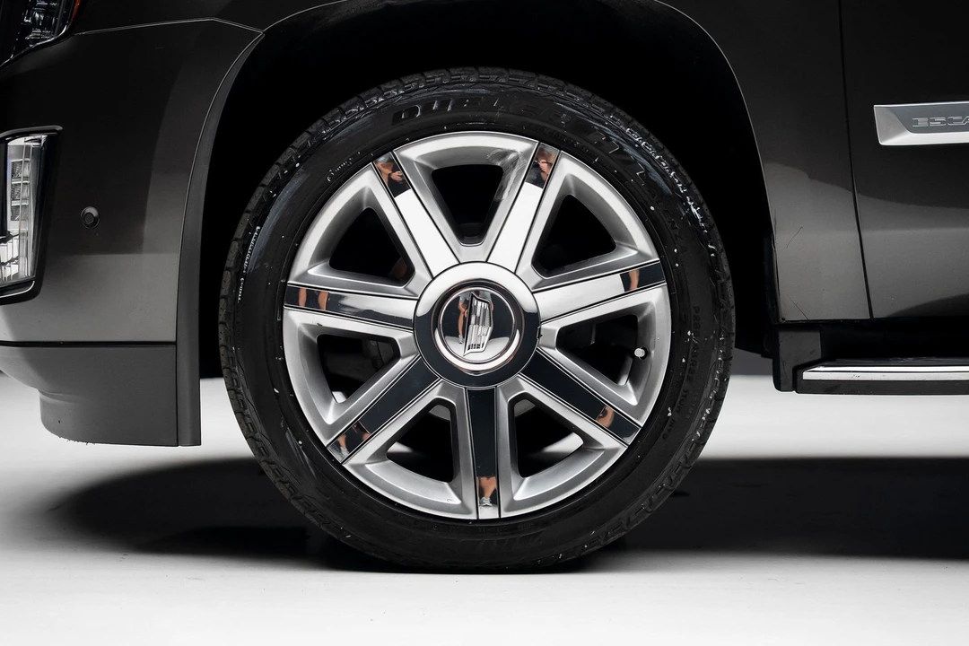 2020 Cadillac Escalade 4th Gen - Image 18 of 21