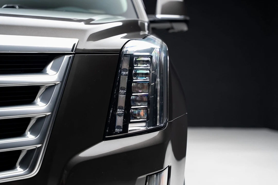 2020 Cadillac Escalade 4th Gen - Image 9 of 12