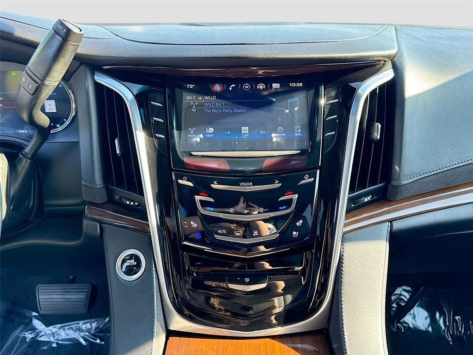 2020 Cadillac Escalade 4th Gen - Image 14 of 21