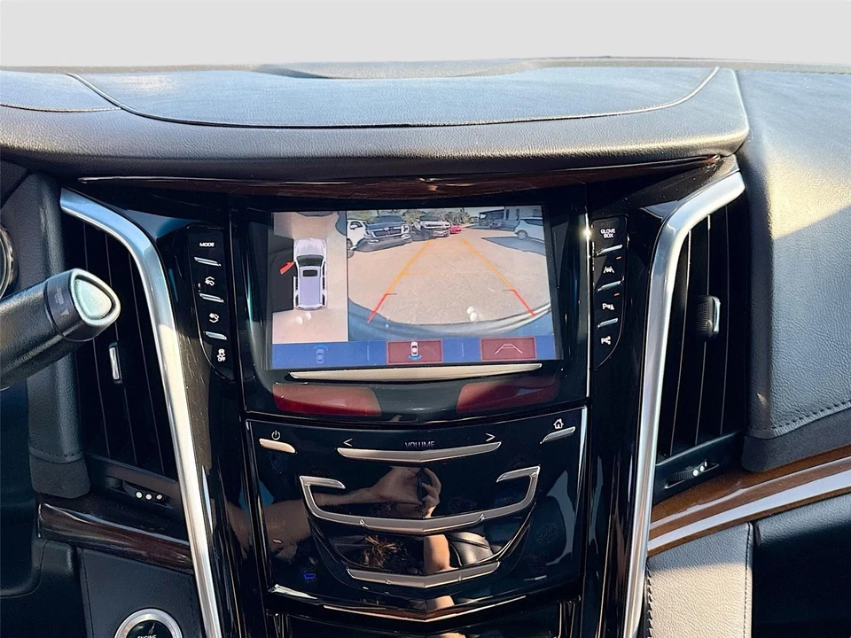 2020 Cadillac Escalade 4th Gen - Image 13 of 21