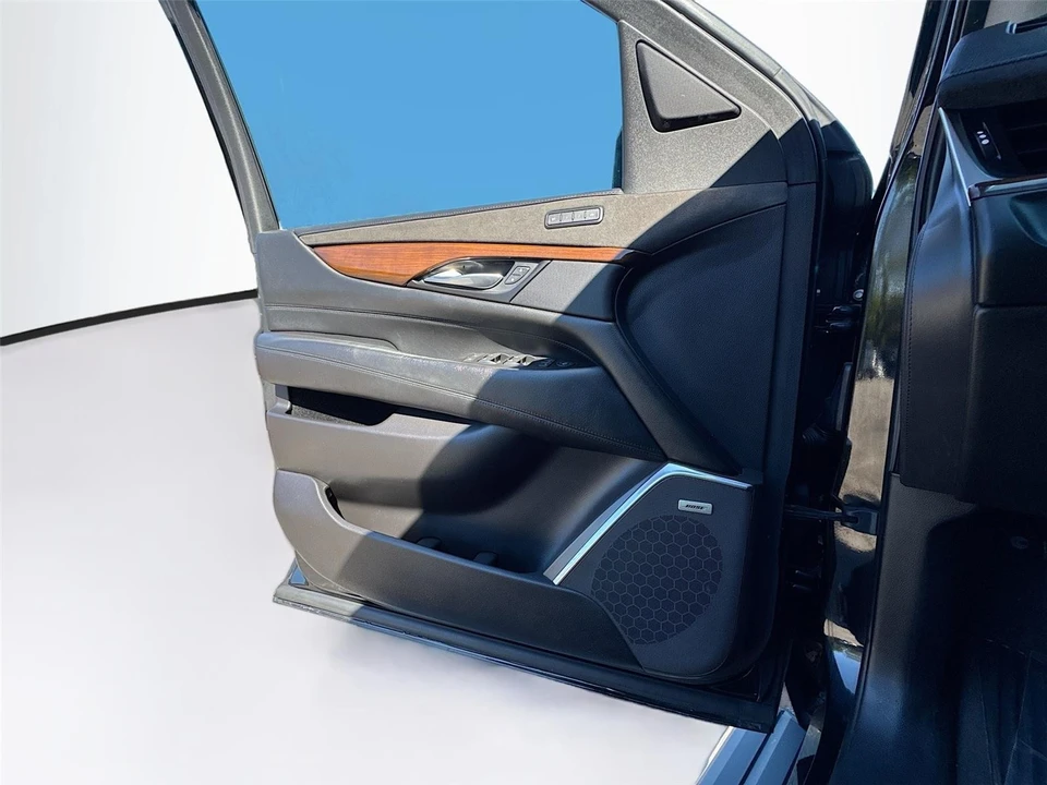 2020 Cadillac Escalade 4th Gen - Image 6 of 15