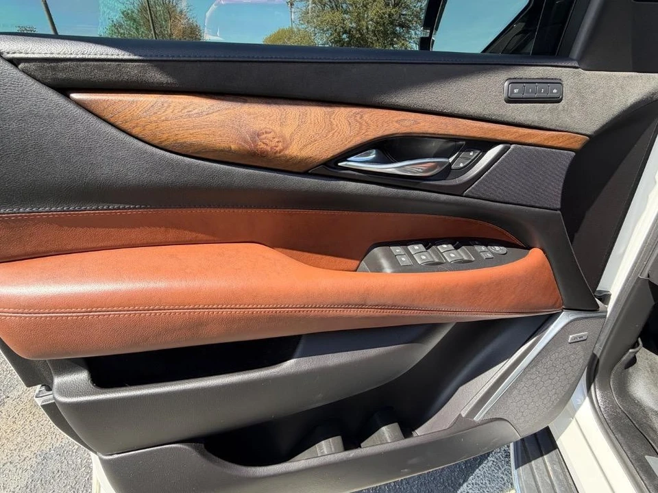 2020 Cadillac Escalade 4th Gen - Image 7 of 21