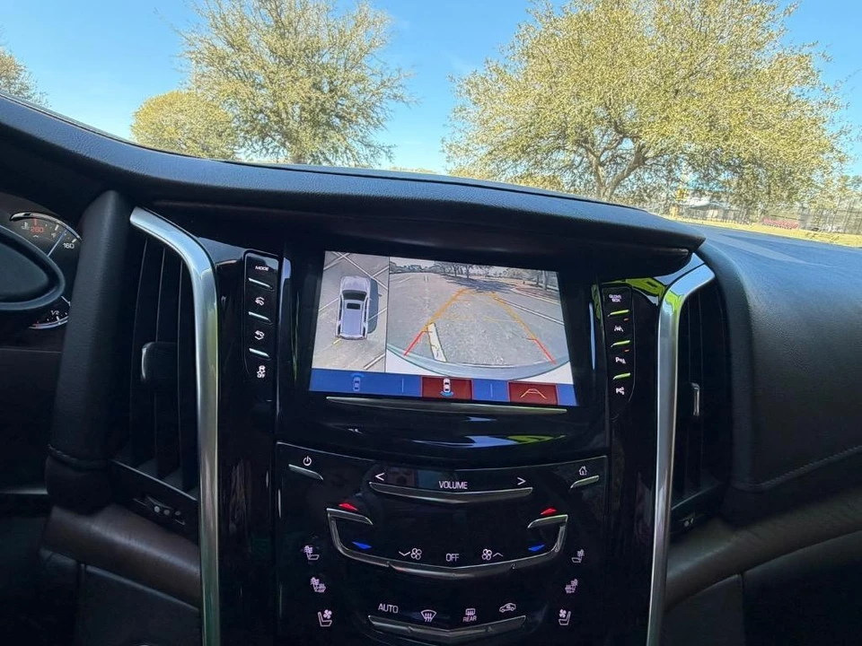 2020 Cadillac Escalade 4th Gen - Image 20 of 21